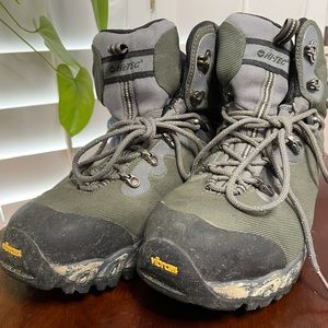 Waterproof High-Rise Hiking Boots (Size 11)